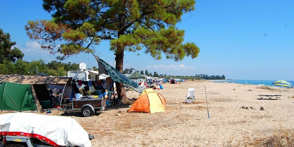 Camping Les Eucalyptus à Solaro