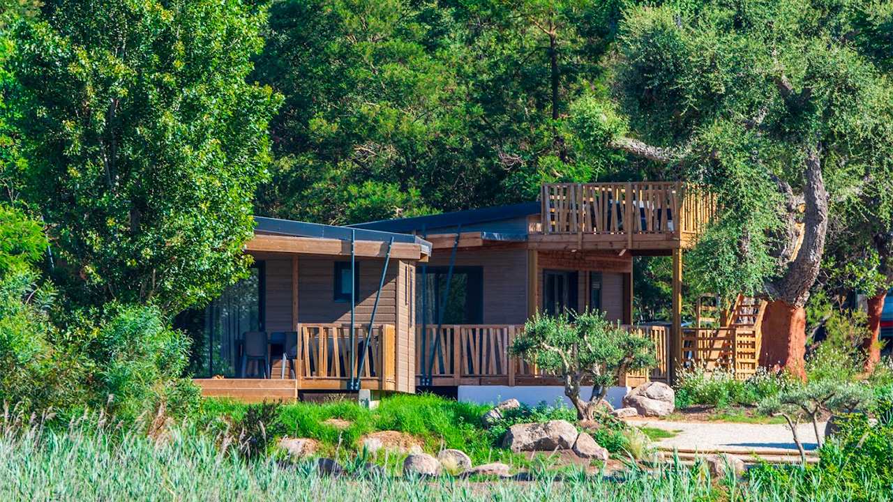 galerie-camping-u-pinarellu lodge au camping u pinerellu à Zonza proche de Porto-Vecchio en Corse