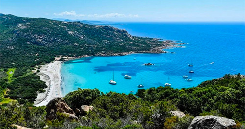 plage_propriano_vue_mer_bateaux_corsica