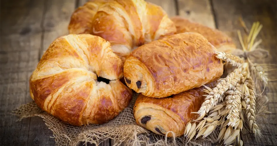 Vente de viennoiseries au camping Villata en Corse