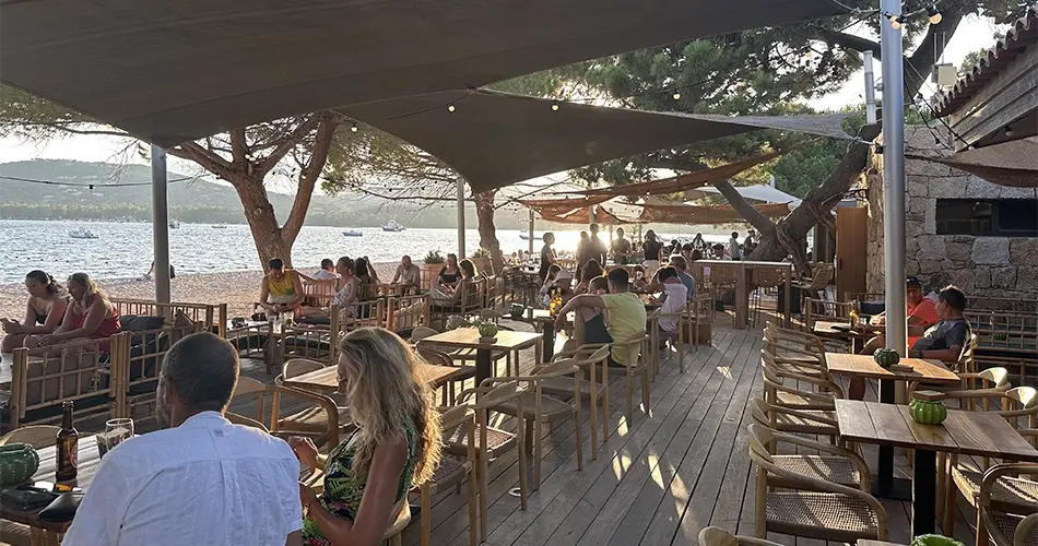 Restaurant au bord de mer du Camping Golfo di Sogno