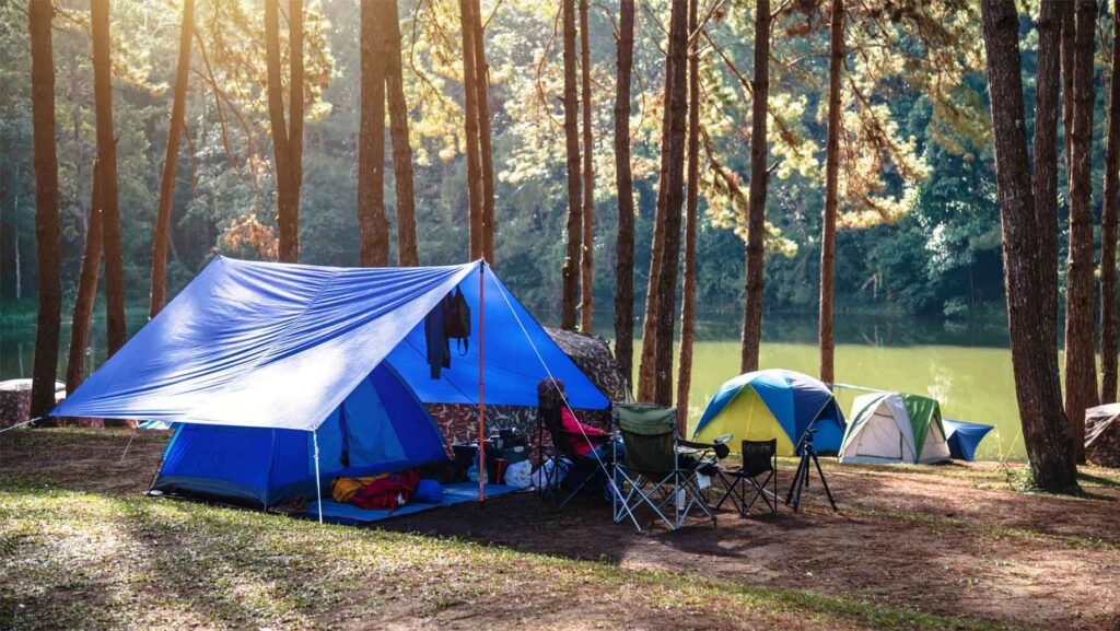 Comment réserver un emplacement de tente dans un camping en Corse-du-Sud en 2026 ?